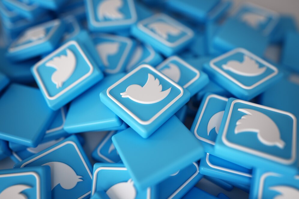 pila 3d logos twitter