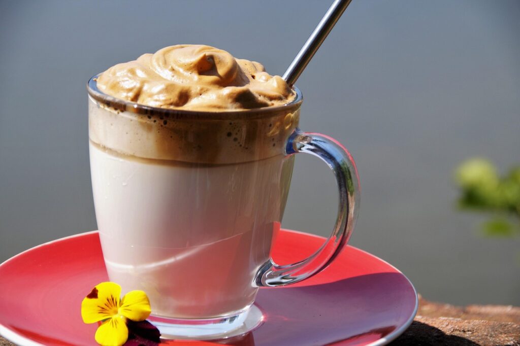 Ganar Likes en TikTok: Los Secretos que Usan los Creadores Más Exitosos coffee tiktok 1