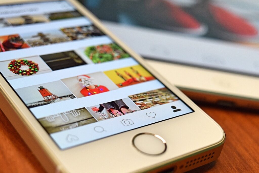 ¿Vale la pena comprar likes o seguidores?