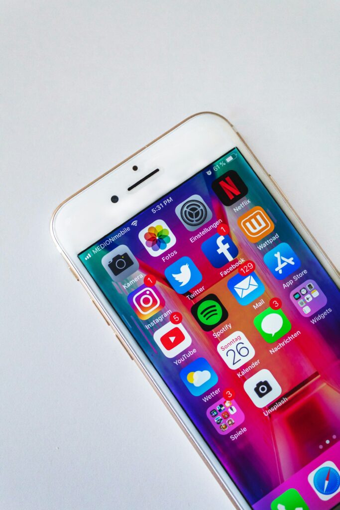 ¿En qué momento Instagram paga a los creadores de contenido? sara kurfess 6lcT2kRPvnI unsplash