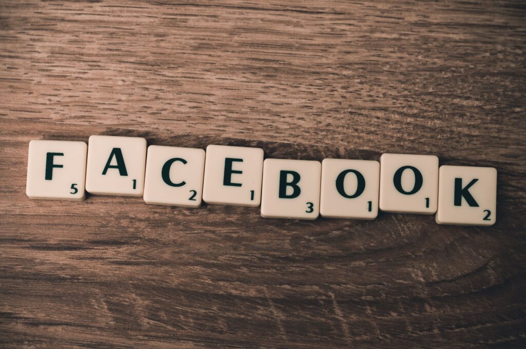 Cómo aumentar la interacción en Facebook Combina contenido orgánico y publicidad