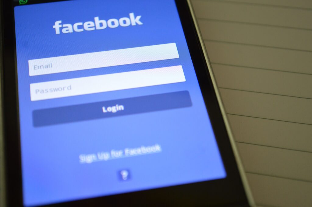 Por qué tus publicaciones de Facebook pasan desapercibidas app facebook